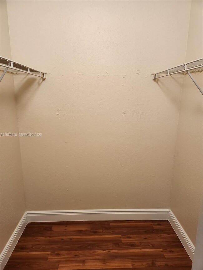 Building Photo - 4171-4179 NW 114th Ave