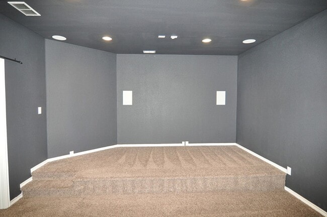 Building Photo - Amazing 4-3.5-2 in North Fort Worth!