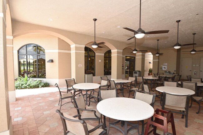 Building Photo - 8127 Playa Del Sur Blvd
