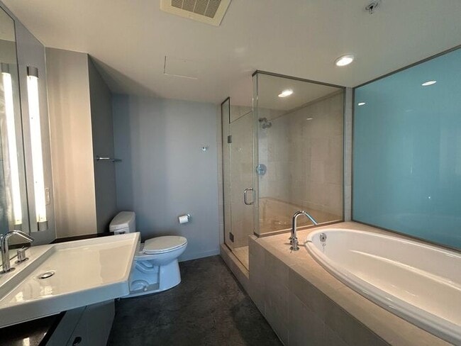 Building Photo - $3,900 | 2 Bedroom, 2 Bathroom Luxury Condo | No Pets | Available for 08/01/26 move-in!