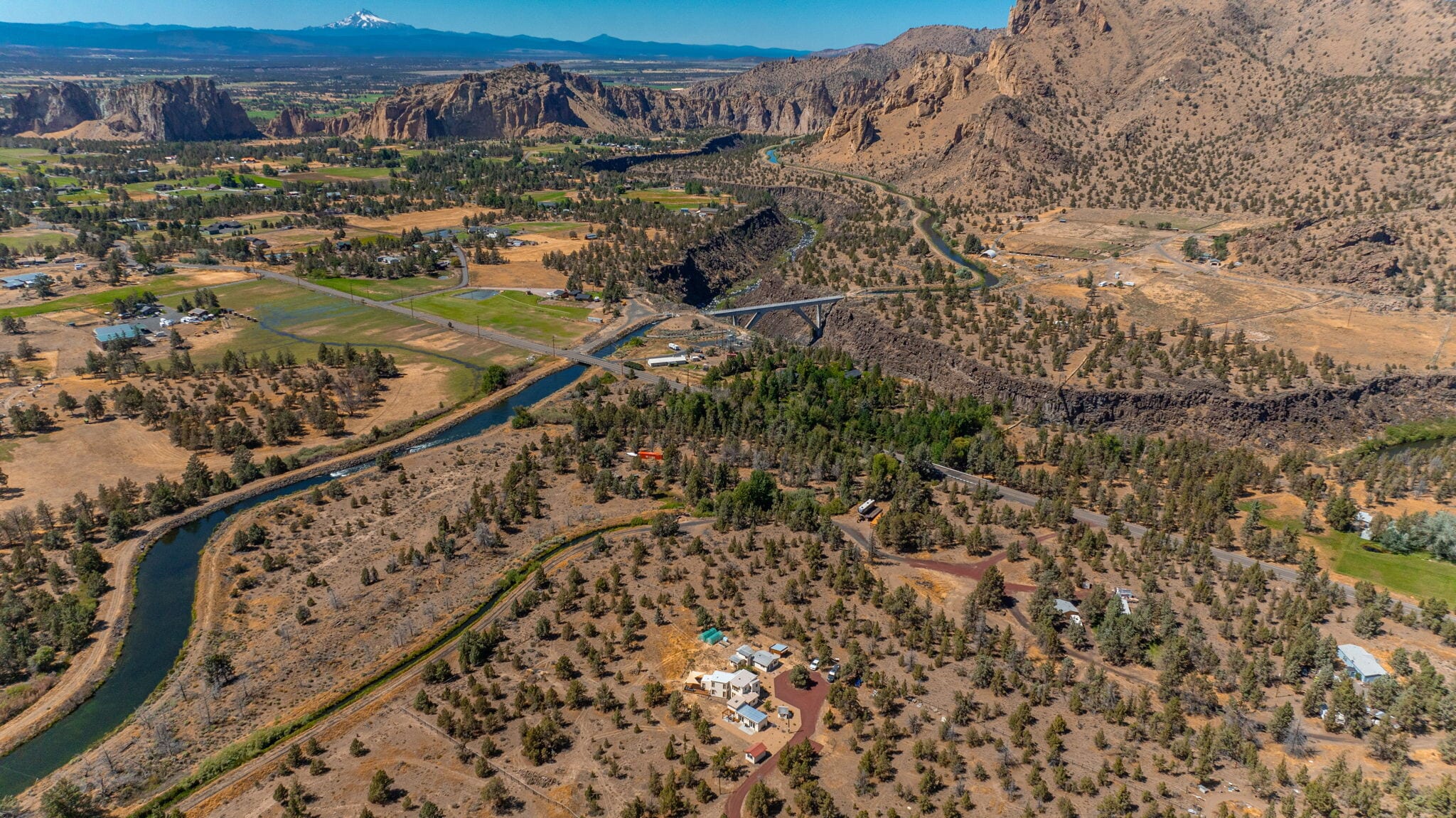 Building Photo - 4455 NE Vaughn Ave