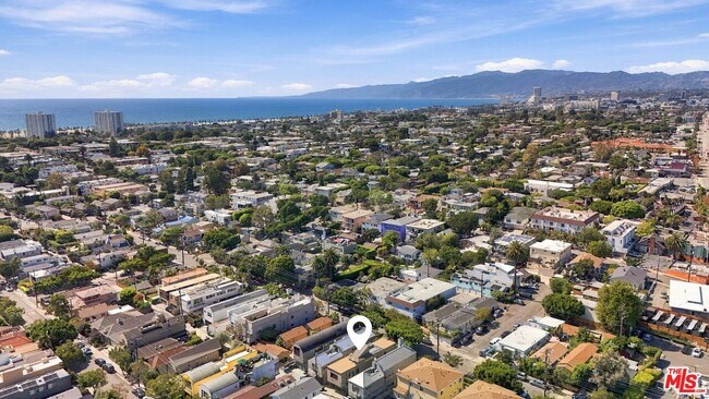Building Photo - 744 Marine St