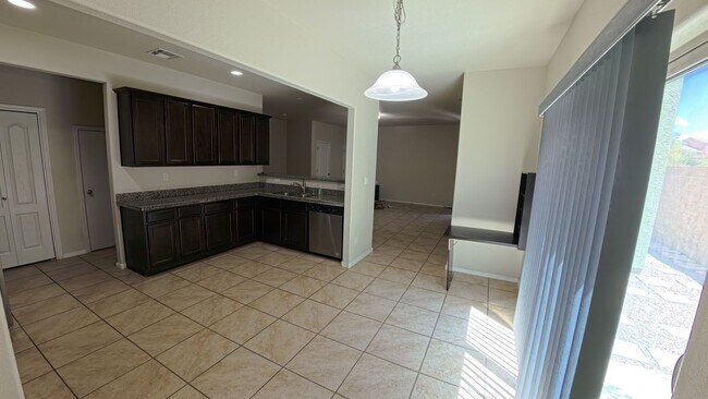 Building Photo - 1651 Domino Dr SE
