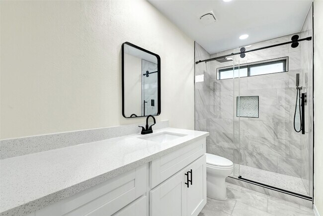 Building Photo - 8726 Wildforest Dr