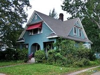 Building Photo - 125 Francis St