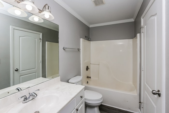 Building Photo - 224 Sylvan Dr