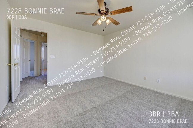 Building Photo - 7228 Bonnie Brae Ln