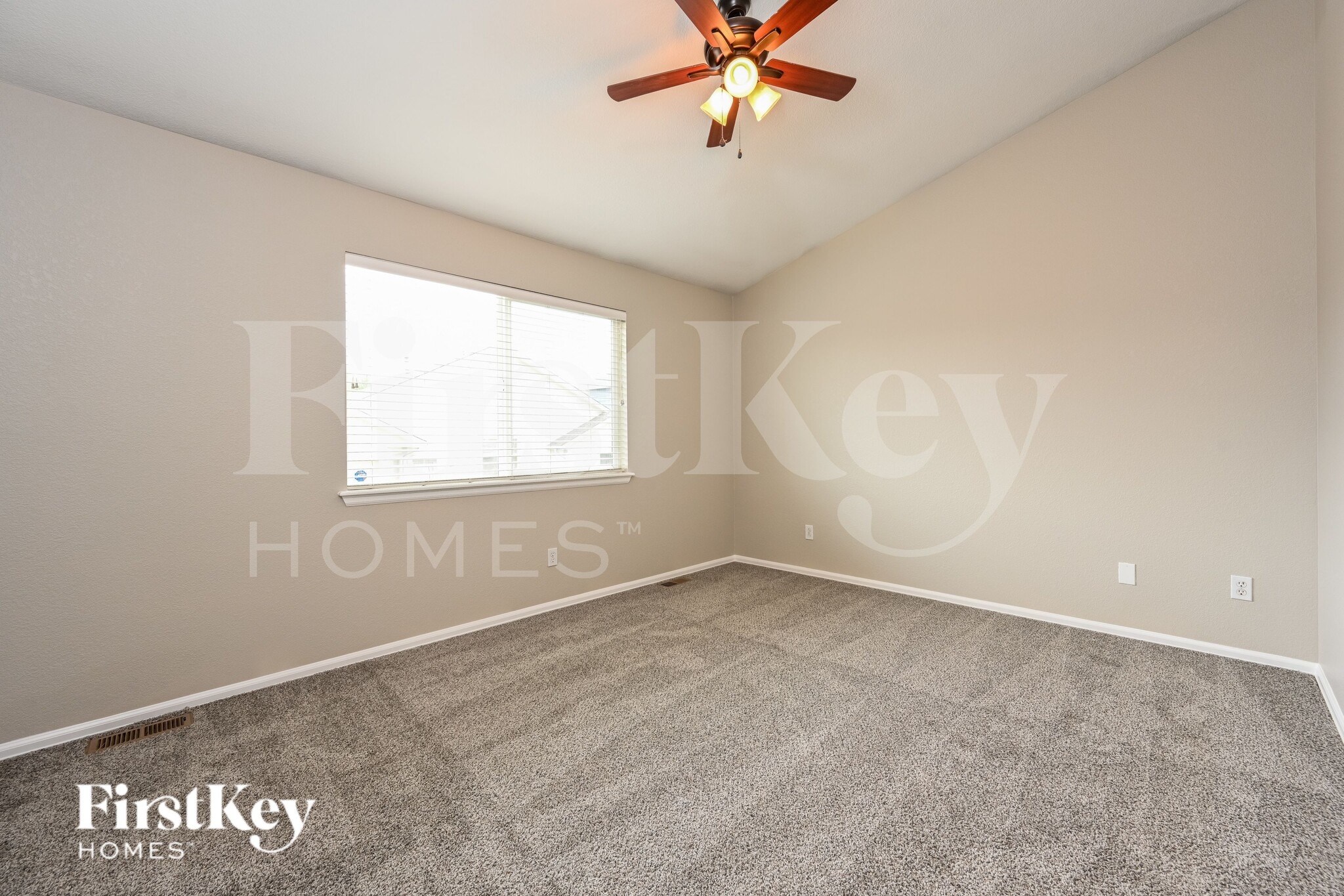 Building Photo - 6122 S Quemoy Ct