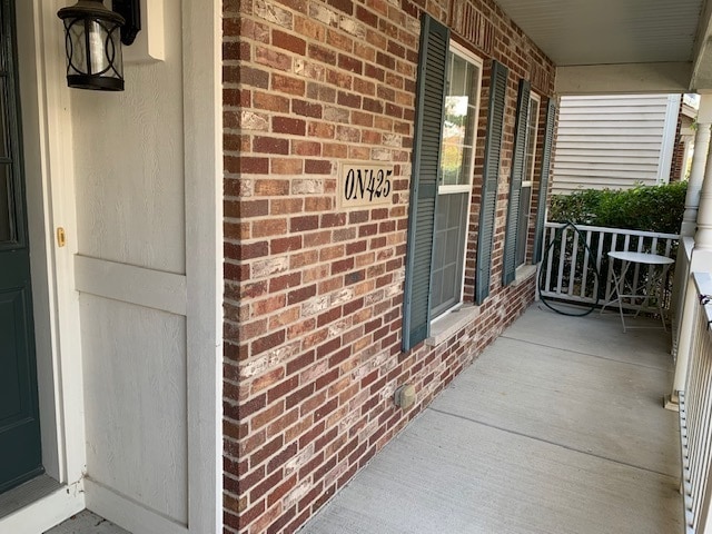 Building Photo - 0N425 Ford Dr