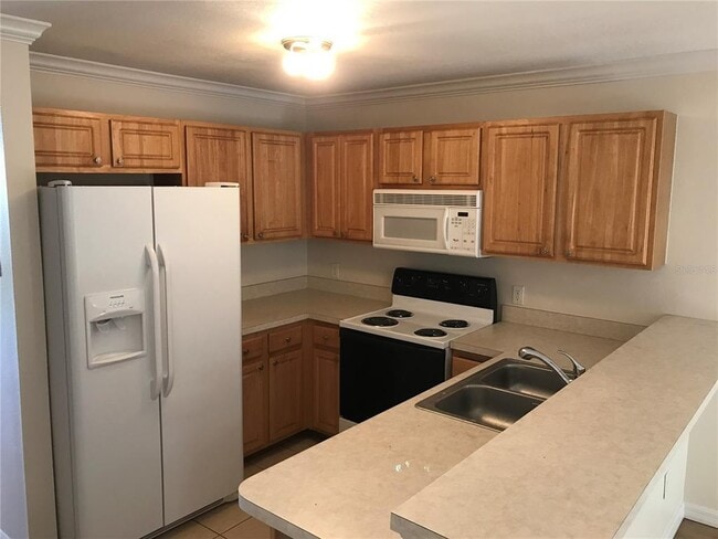 Building Photo - 354 Cervantes Dr