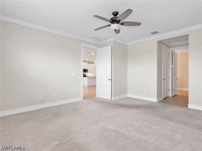 Building Photo - 28029 Sanibel Sands St