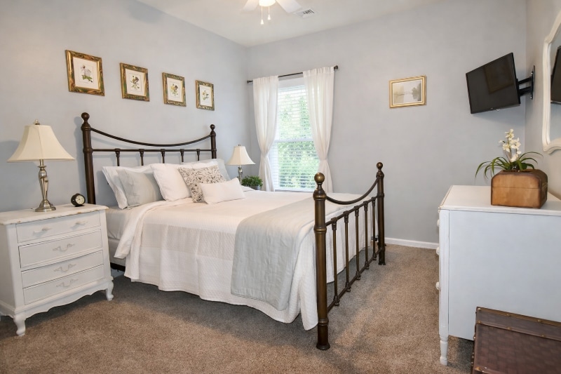 Building Photo - 5025 Hastings Terrace