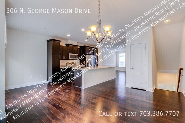 Building Photo - 306 N George Mason Dr