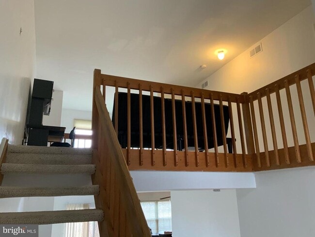 Building Photo - 30 Chicopee Dr