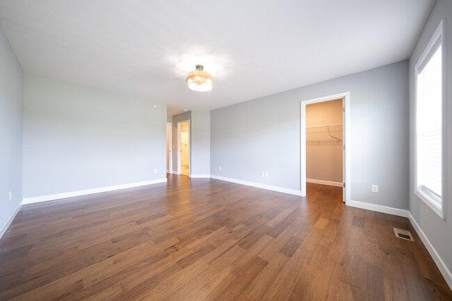 Building Photo - 1771 Emerson Ct
