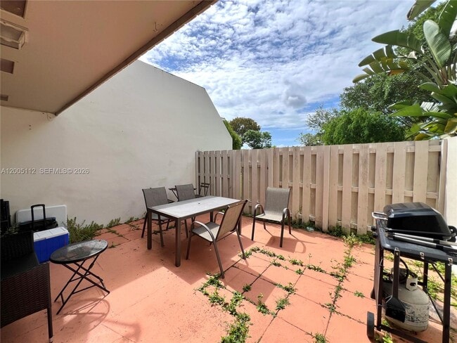 Building Photo - 8114 SW 81st Ter