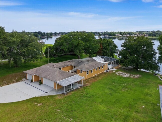 Building Photo - 125 Lake Roy Dr
