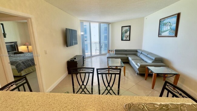 Building Photo - 17375 Collins Ave