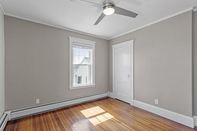 Building Photo - 59 Clarendon Ave