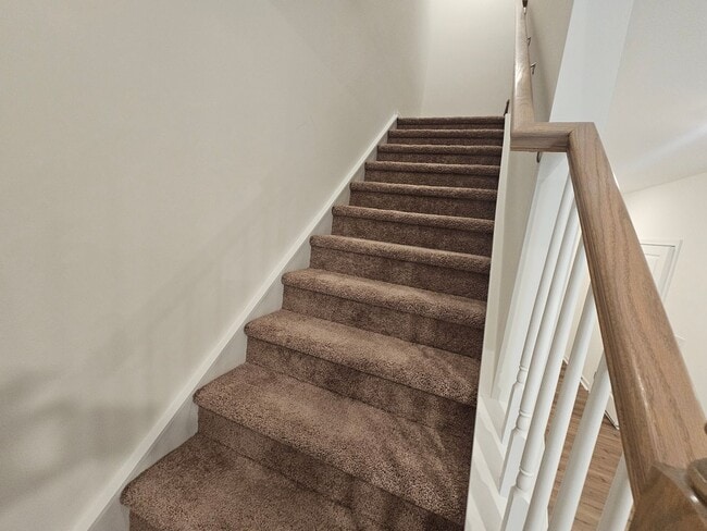 Building Photo - Townhome in great Concord community