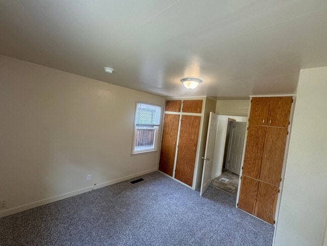 Building Photo - Non-Refundable & Security Deposit Total: $...