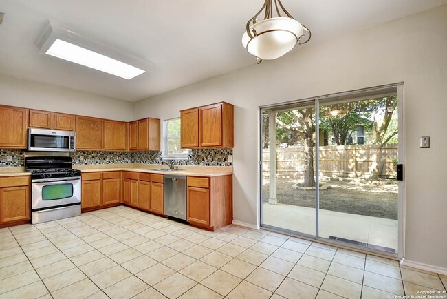 Building Photo - 6319 Big Bend Cove