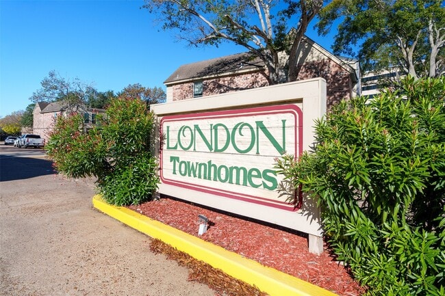 Building Photo - 14707 Barryknoll Ln