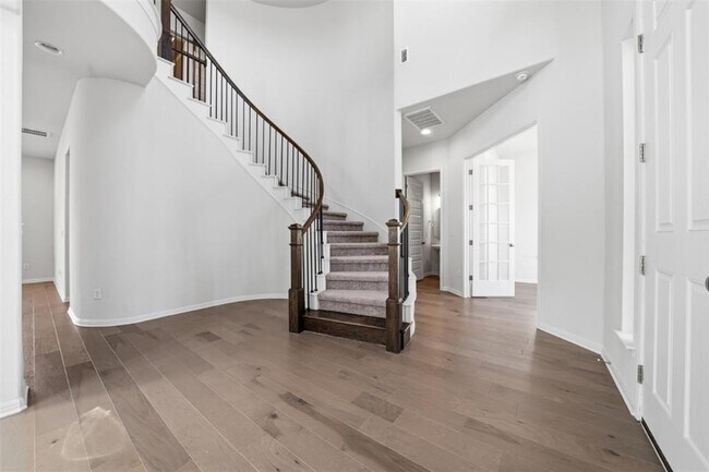 Building Photo - 478 Eclipse Dr