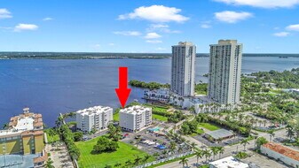 Building Photo - 2885 Palm Beach Blvd
