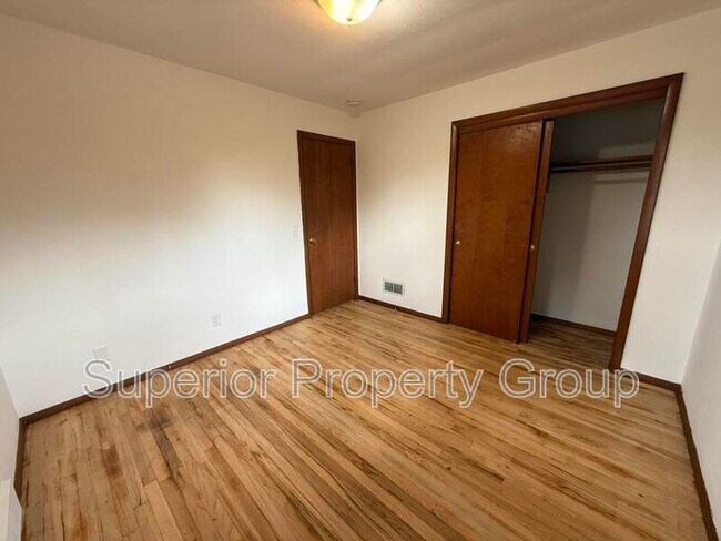 Building Photo - 1723 Blossom Ln