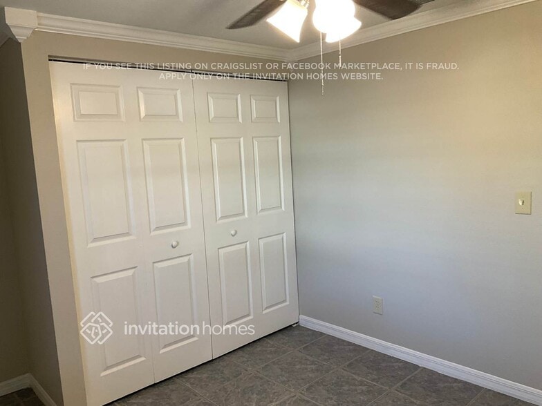 Building Photo - 6828 Eden Ln