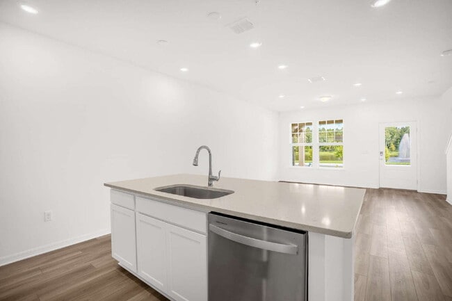 Building Photo - 11272 Blue Bay Dr