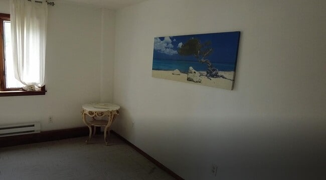 Building Photo - 173 Winston Dr