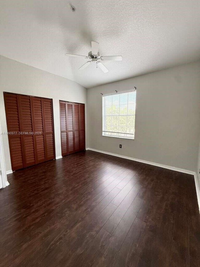 Building Photo - 781 SW 148th Ave
