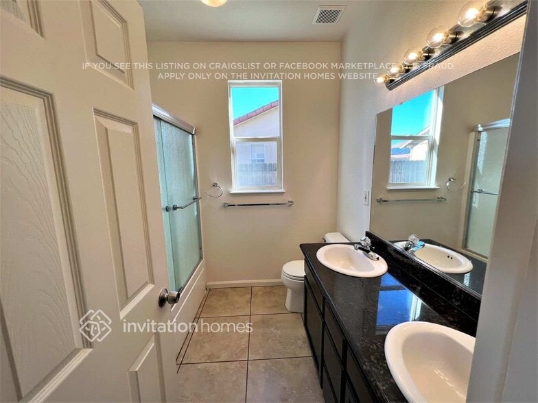 Building Photo - 1531 Berkshire Dr