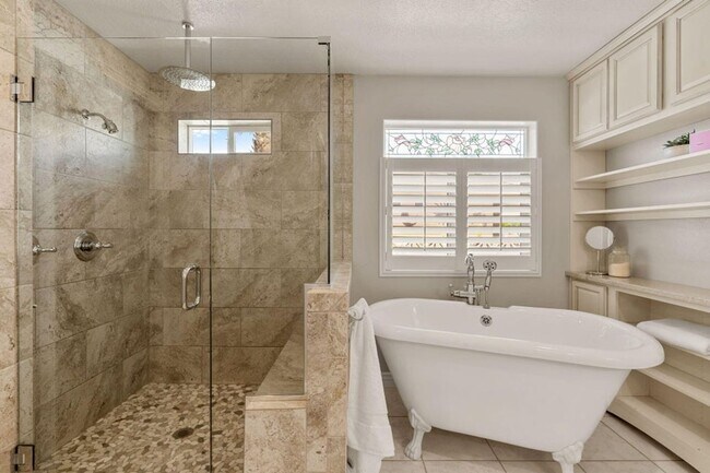 Building Photo - Beautiful Foremaster Ridge Home