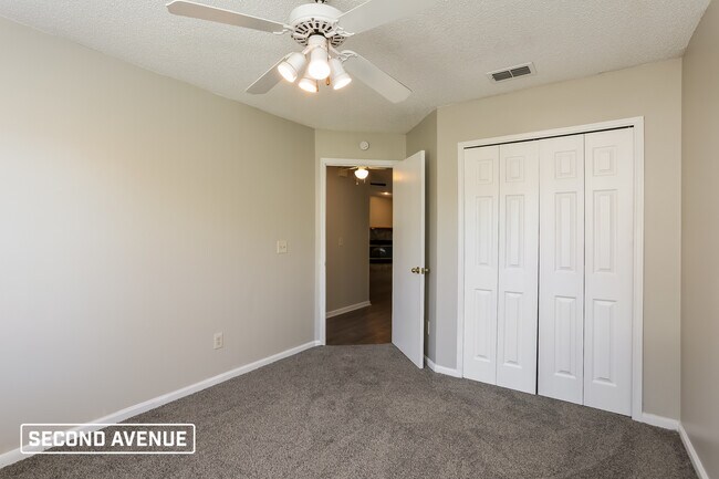 Building Photo - 6604 Arancio Dr W