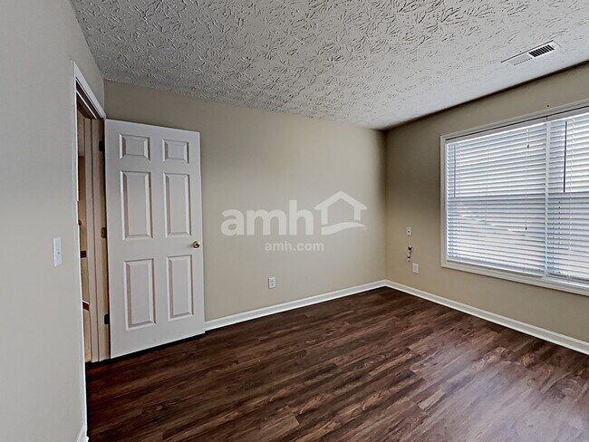 Building Photo - 164 Windcroft Cir NW