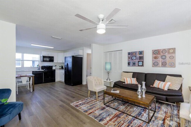 Building Photo - 1295 13th St