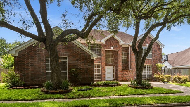 Building Photo - 14207 Woodville Gardens Dr