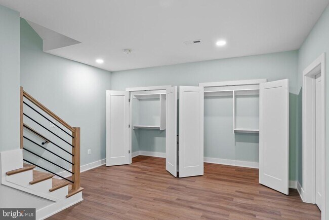 Building Photo - 11550 Henderson Rd