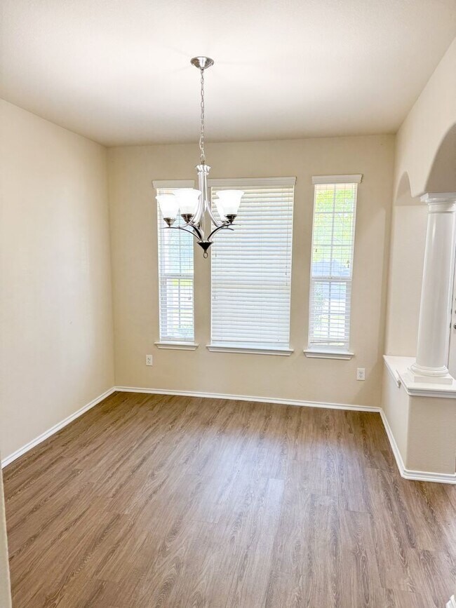 Building Photo - Available NOW!!!! Lovely 2 story home located in  Killeen, minutes from Ft. Cavazos, Hospitals an...