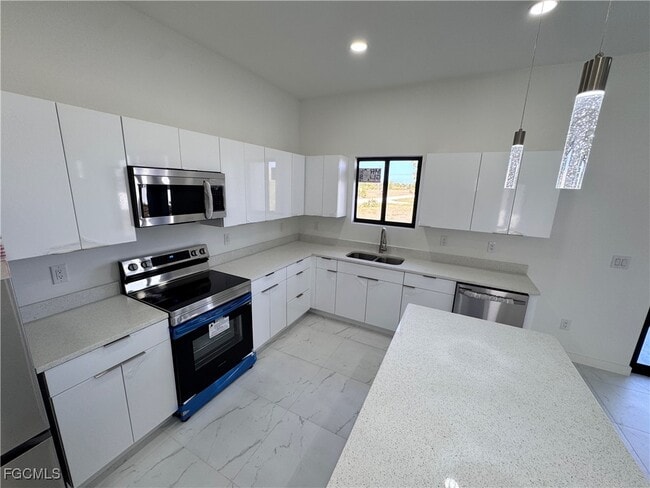 Building Photo - 3544 NW 41st Pl