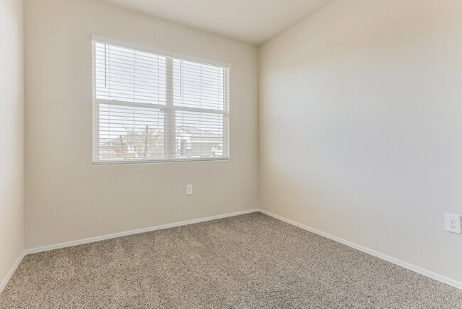 Building Photo - Bright Coolidge 4-Bedroom Home