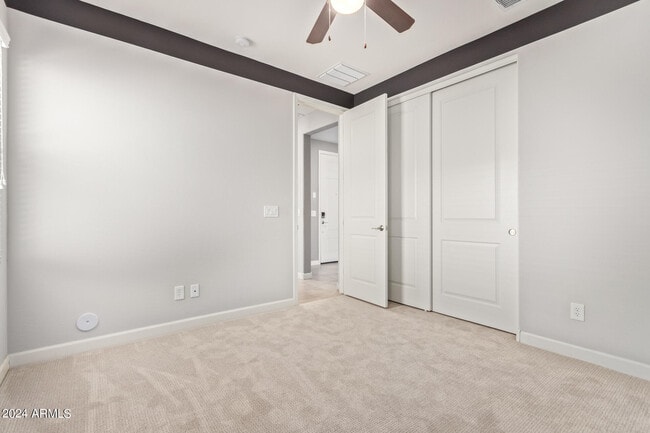 Building Photo - 9746 E Tumbleweed Ave