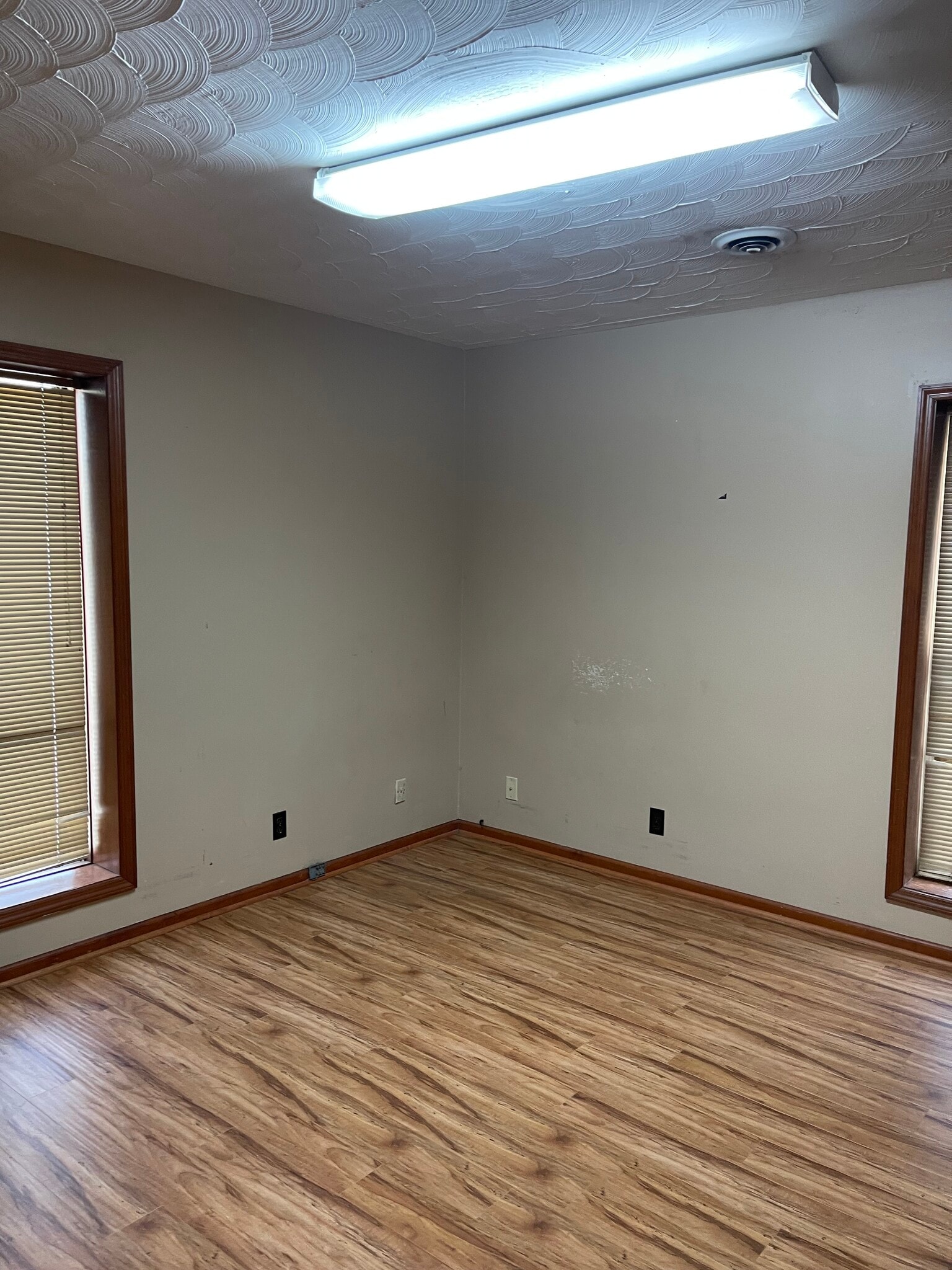 Building Photo - 151 Dorton Jenkins Hwy