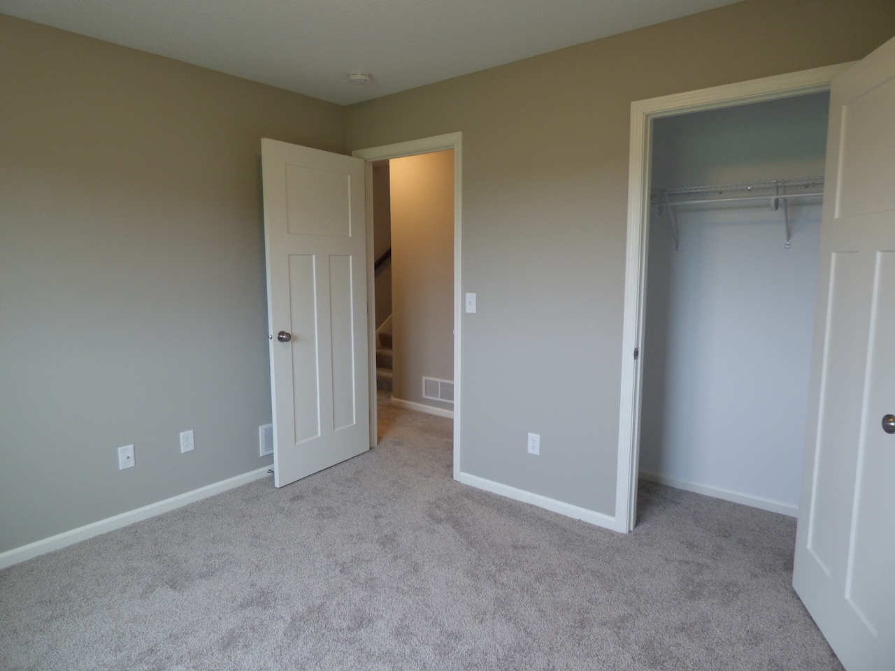 Building Photo - 1025 Pheasant Run