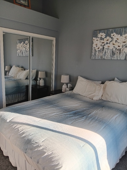 Building Photo - 8198 Ferguson Rd