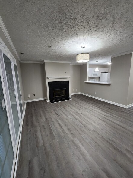 Building Photo - 330 Bubble Creek Ct