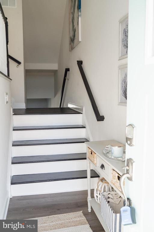 Building Photo - 36046 Auburn Wy